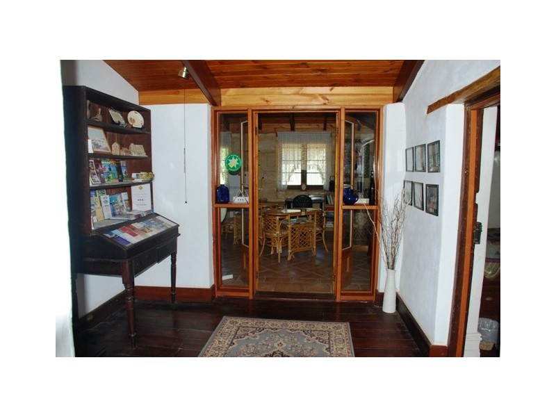 18 Phillips Road, Greenough WA 6532