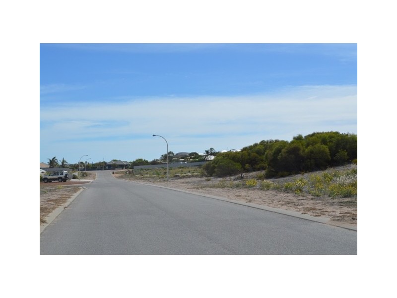 15 Evana Terrace, Wandina WA 6530