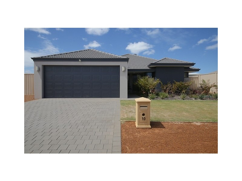 10 Mandalay Loop, Wandina WA 6530