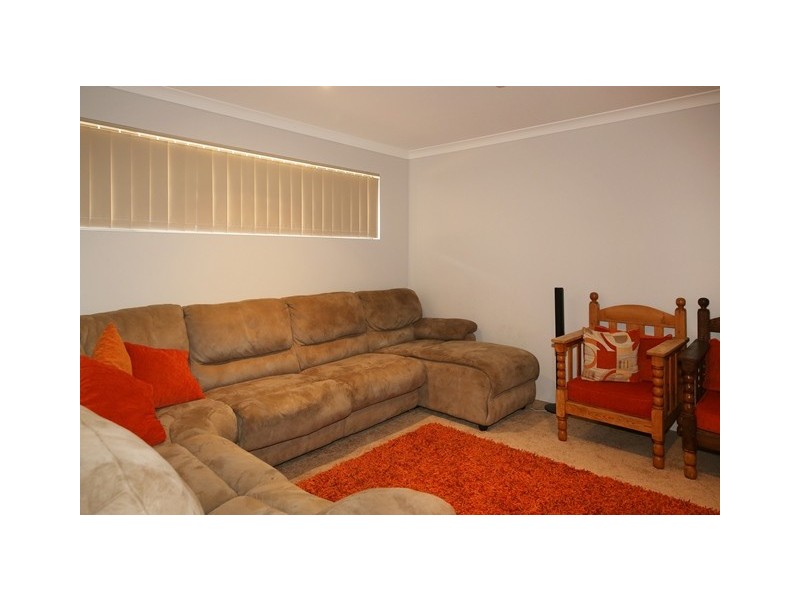 10 Mandalay Loop, Wandina WA 6530