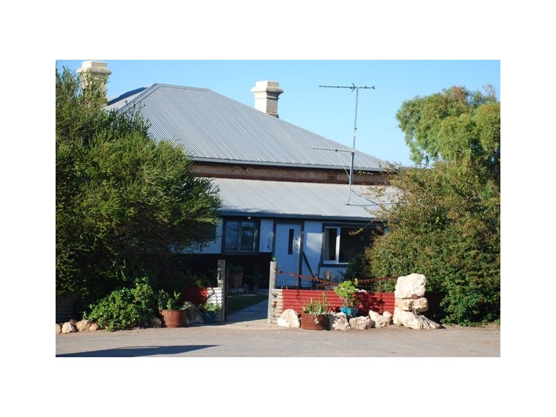 123 Phillips Road, Greenough WA 6532