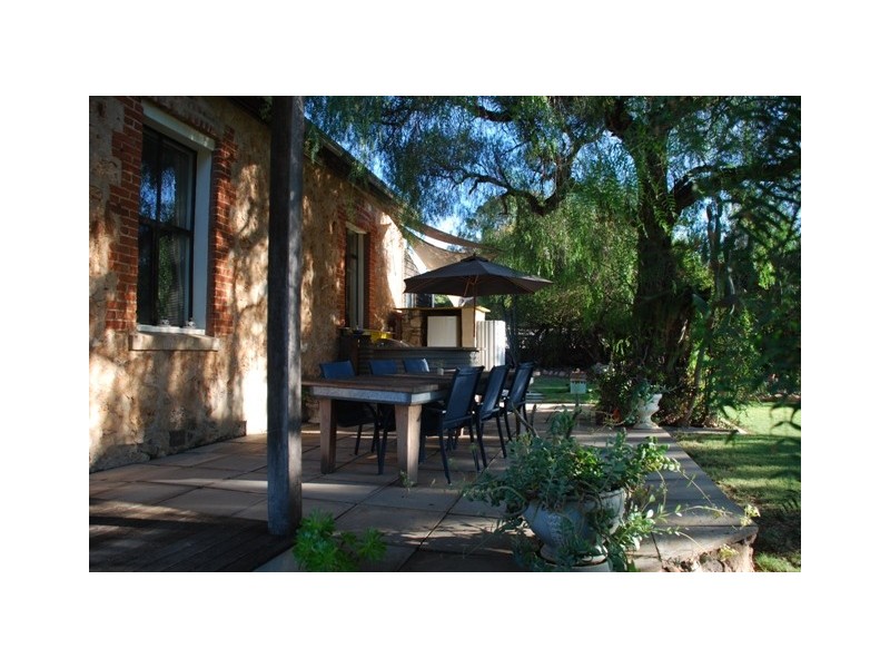 123 Phillips Road, Greenough WA 6532