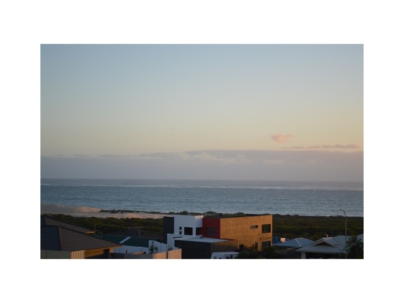 5 Basile Court, Wandina WA 6530