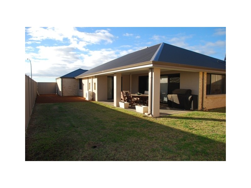 3 Sissy Lane, Wandina WA 6530