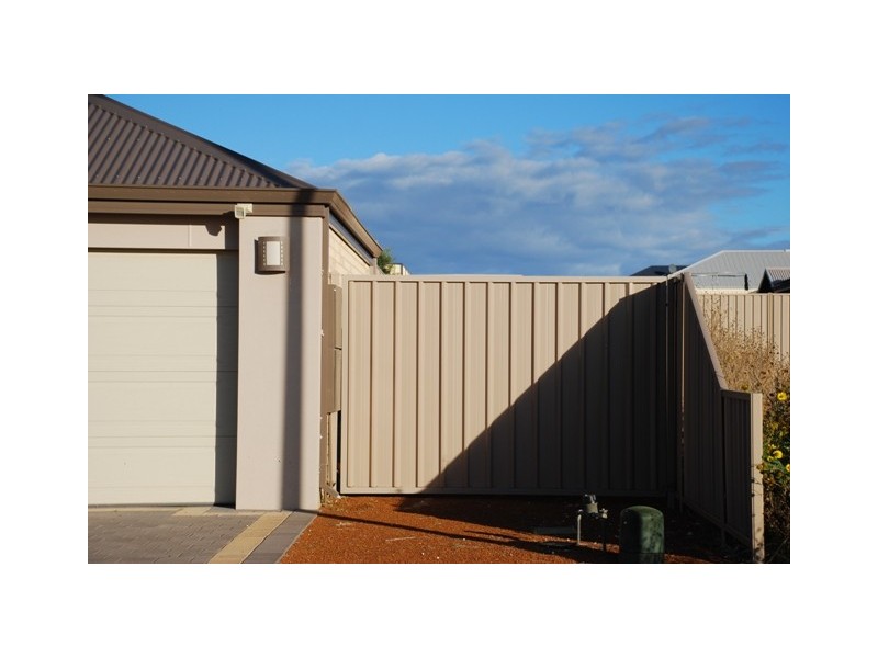 3 Sissy Lane, Wandina WA 6530