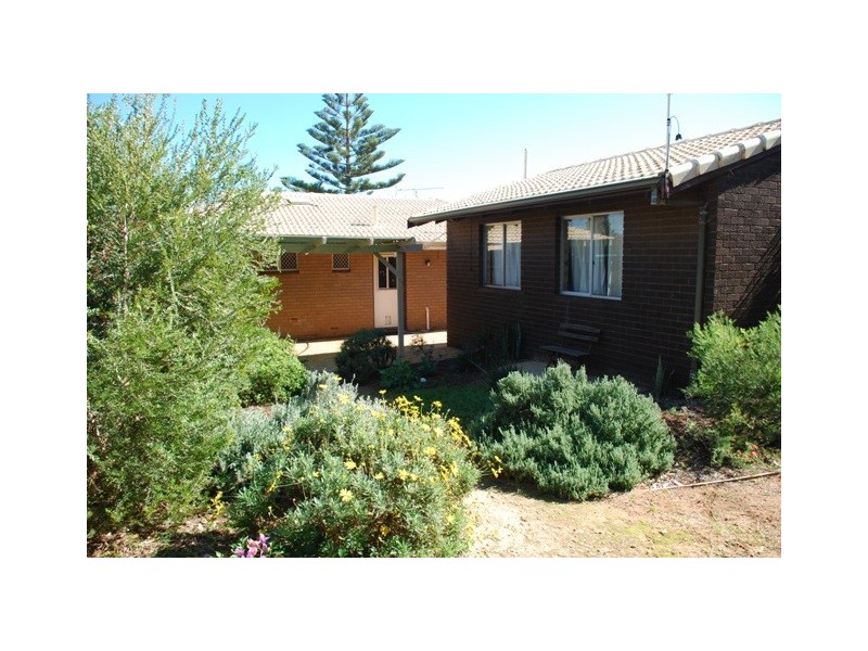 16 Roebuck Street, Mahomets Flats WA 6530
