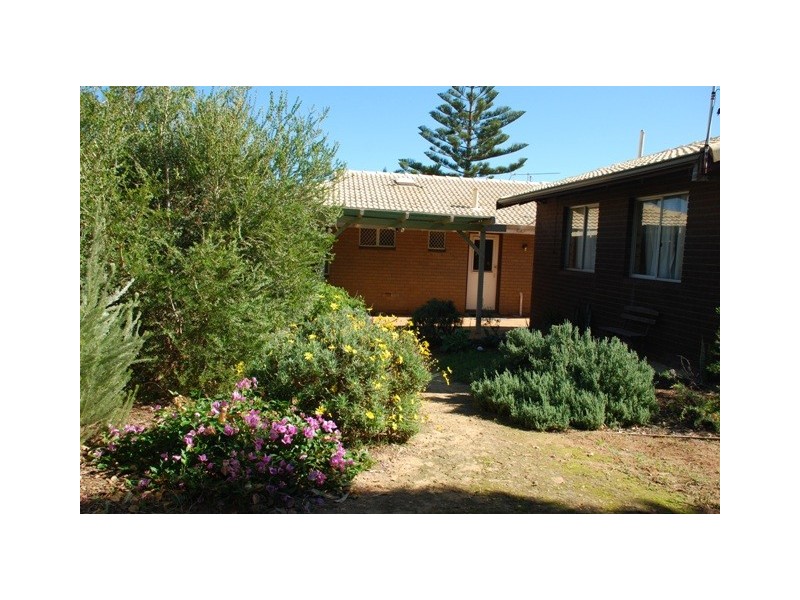 16 Roebuck Street, Mahomets Flats WA 6530