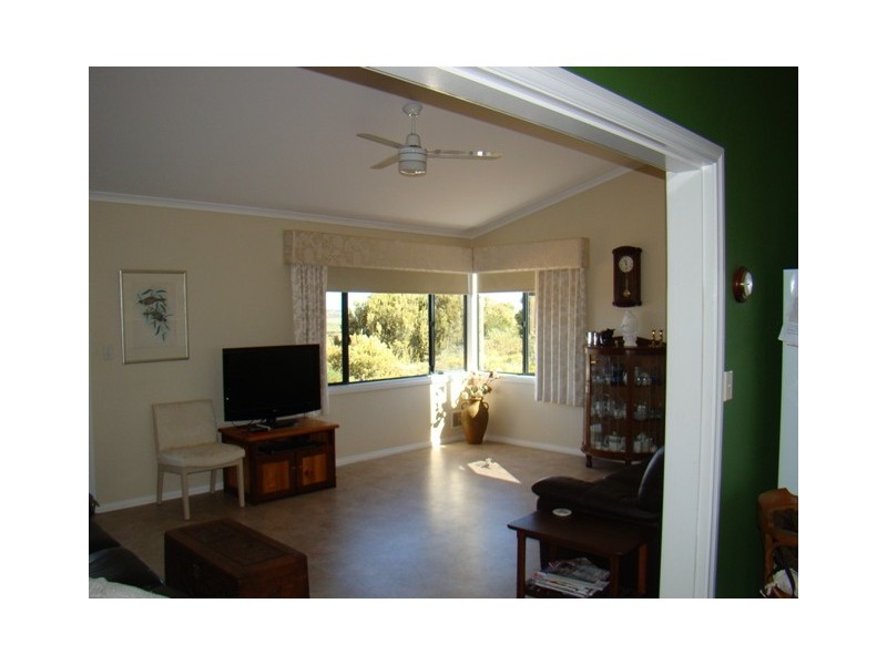 169 Bookara East Road, Dongara WA 6525