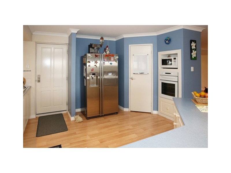 6 SHOALHAVEN WAY, Drummond Cove WA 6532