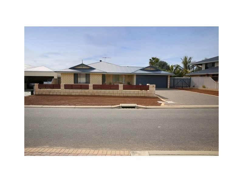 6 SHOALHAVEN WAY, Drummond Cove WA 6532