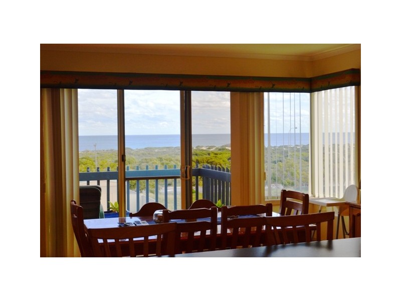 34 Oceanside Drive, Wandina WA 6530