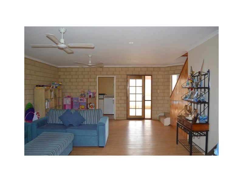 34 Oceanside Drive, Wandina WA 6530