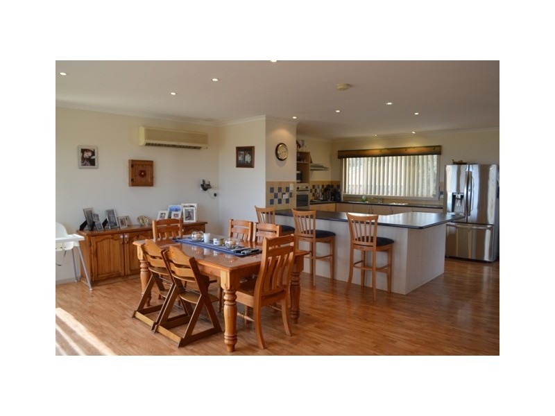 34 Oceanside Drive, Wandina WA 6530