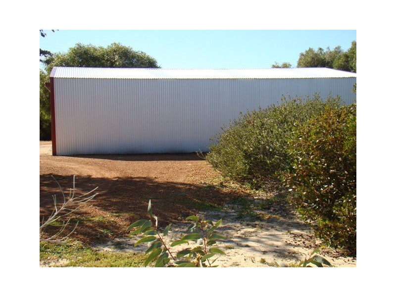 169 Bookara East Road, Bookara WA 6525