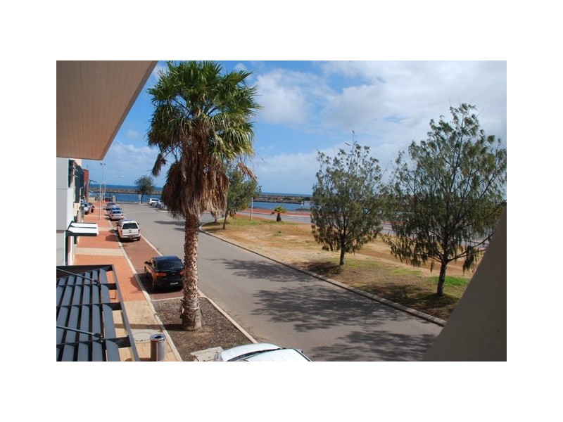 1/5 Wiebbe Hayes, Geraldton WA 6530