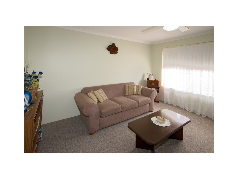 8 GILLAM DRIVE, Dongara WA 6525