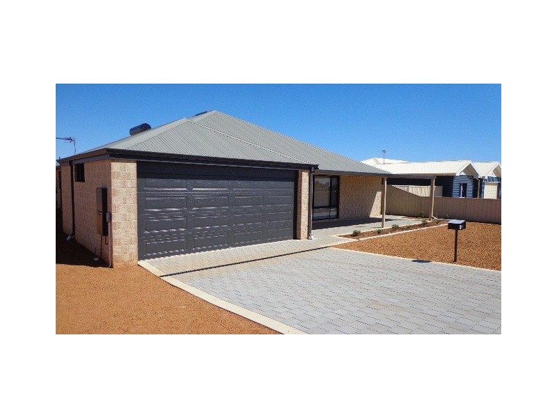7 Andrew Lane, Waggrakine WA 6530