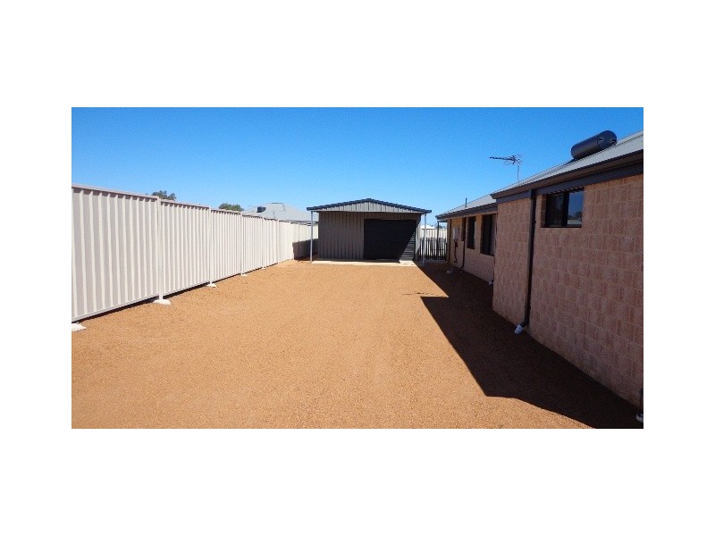 7 Andrew Lane, Waggrakine WA 6530