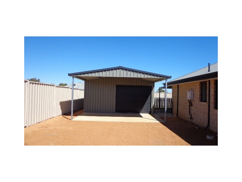 7 Andrew Lane, Waggrakine WA 6530