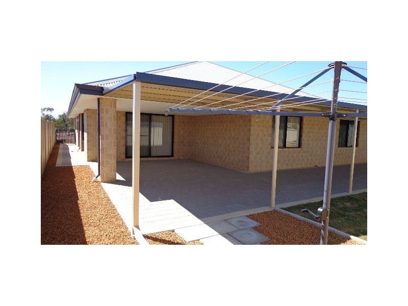 7 Andrew Lane, Waggrakine WA 6530