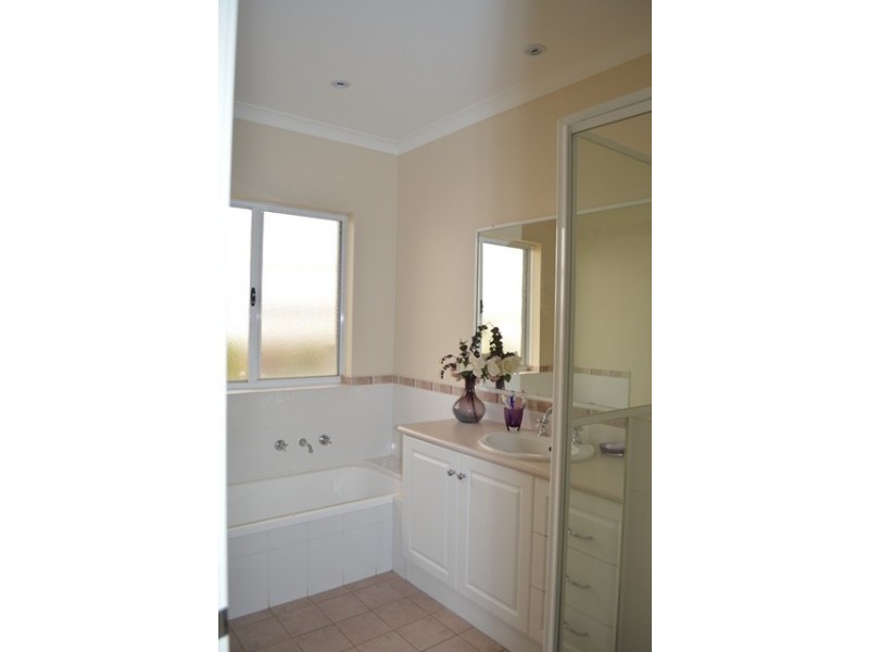 56 Tersonia Way, Strathalbyn WA 6530