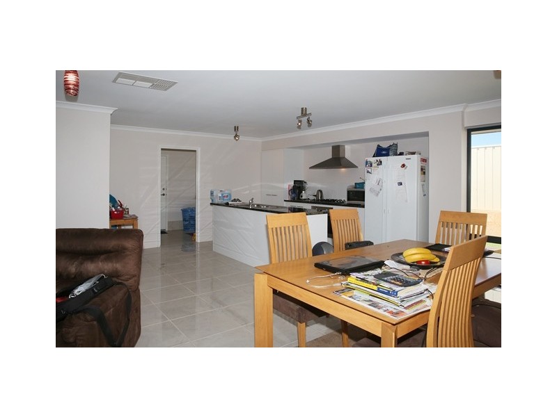 26 Beachcomber Hill, Glenfield WA 6532