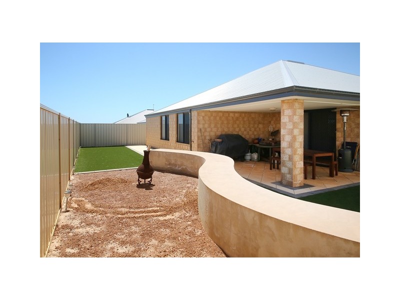 26 Beachcomber Hill, Glenfield WA 6532