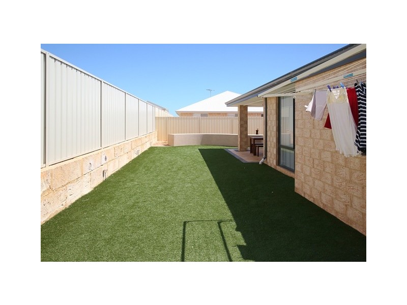 26 Beachcomber Hill, Glenfield WA 6532