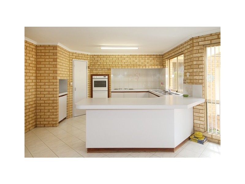 27 Glass Crescent, Mahomets Flats WA 6530