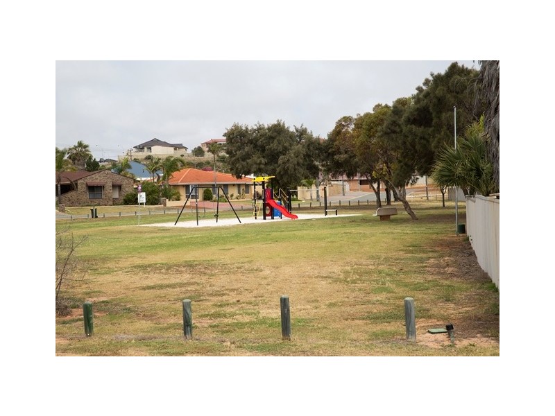 27 Glass Crescent, Mahomets Flats WA 6530