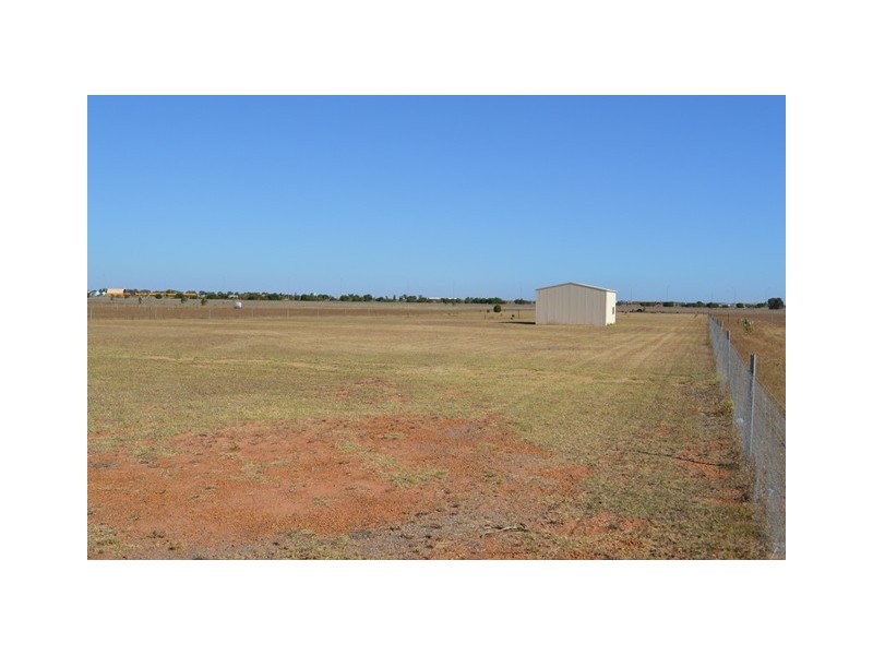 68 Sadler Way, Deepdale WA 6532