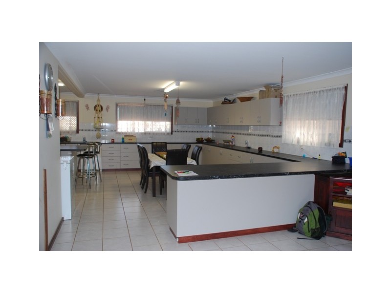 7 Polwarth Parade, Deepdale WA 6532