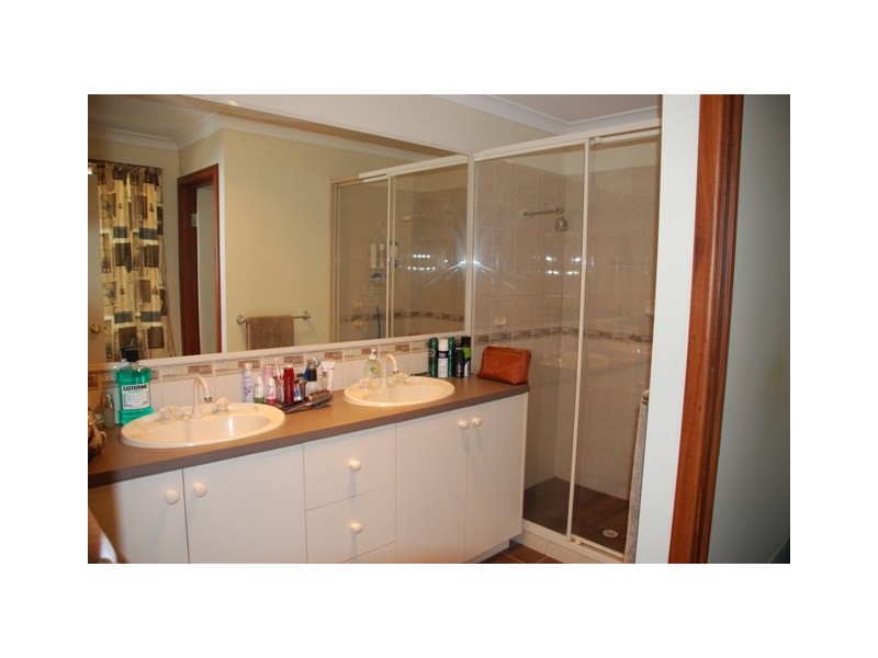 7 Polwarth Parade, Deepdale WA 6532