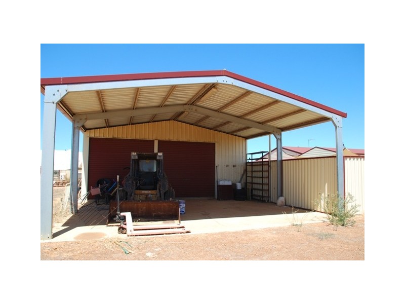 7 Polwarth Parade, Deepdale WA 6532