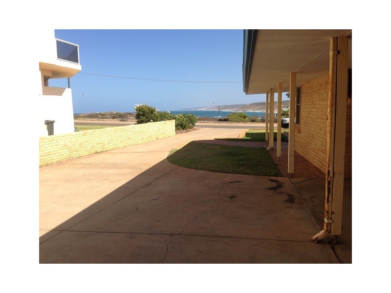 Unit 2/4 Hackney Street, Kalbarri WA 6536
