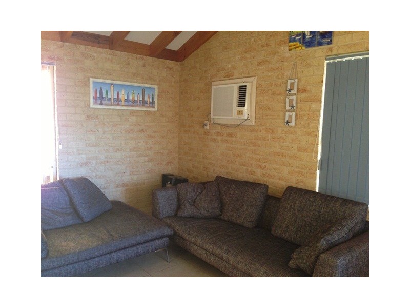 Unit 2/4 Hackney Street, Kalbarri WA 6536