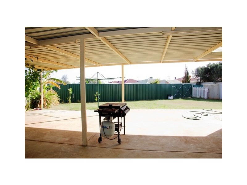 37 Roebuck Street, Mahomets Flats WA 6530
