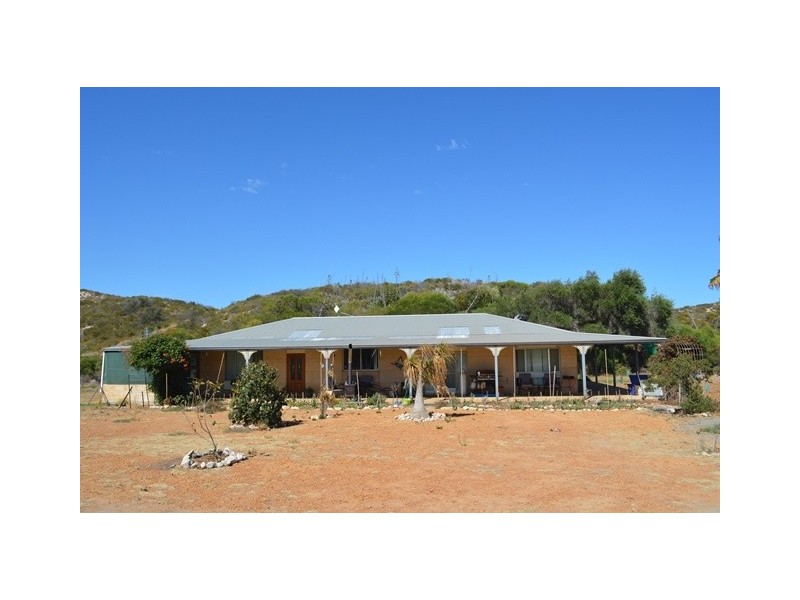 77 McCartney Road, Greenough WA 6532