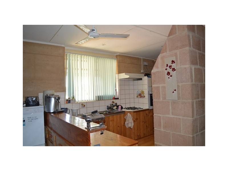 77 McCartney Road, Greenough WA 6532