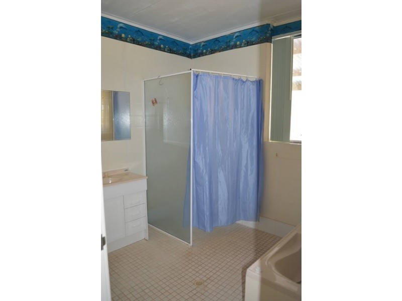 77 McCartney Road, Greenough WA 6532