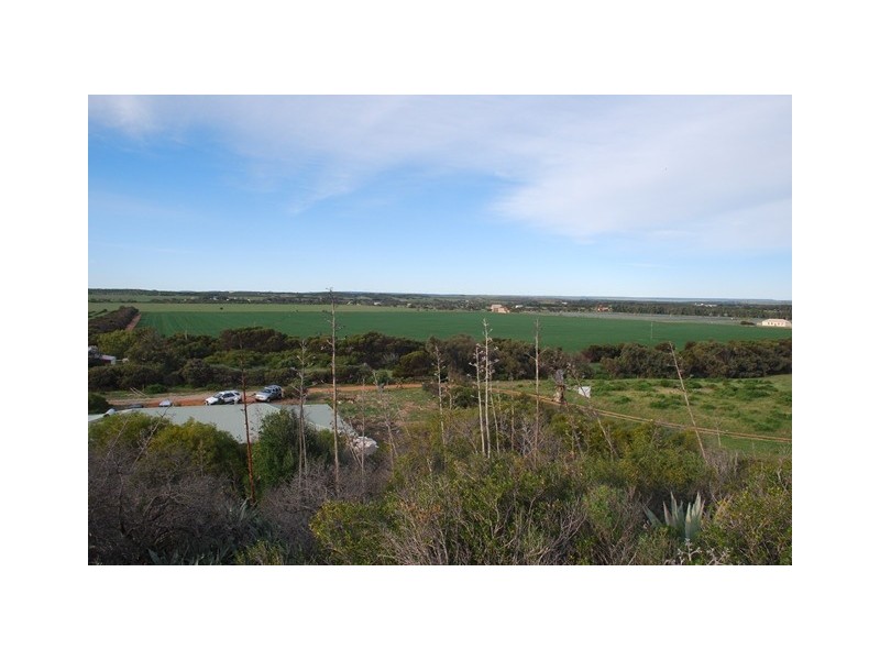 77 McCartney Road, Greenough WA 6532