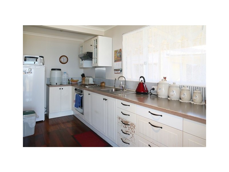 23 Stokes Street, Horrocks WA 6535