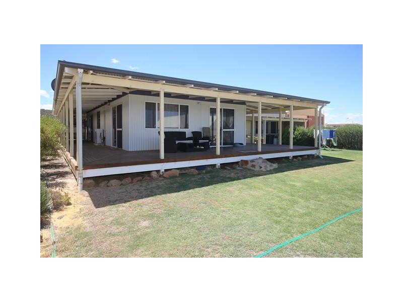 23 Stokes Street, Horrocks WA 6535