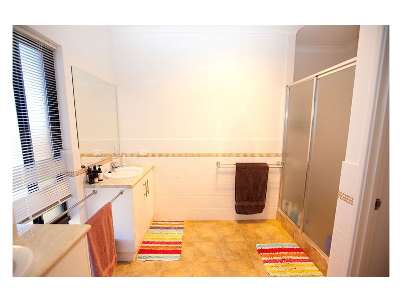 26 Polwarth Parade, Deepdale WA 6532