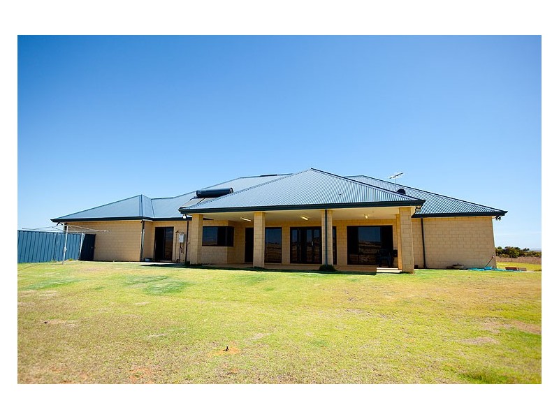 26 Polwarth Parade, Deepdale WA 6532