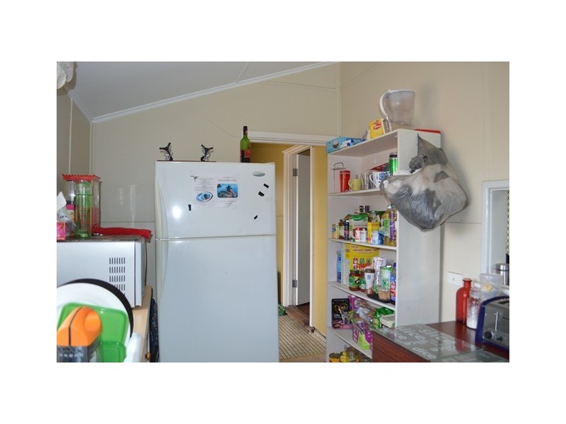 212 Evans Street, Beachlands WA 6530