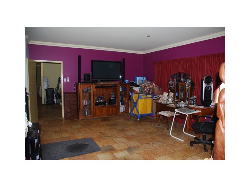 210 Crampton Road, South Greenough WA 6528