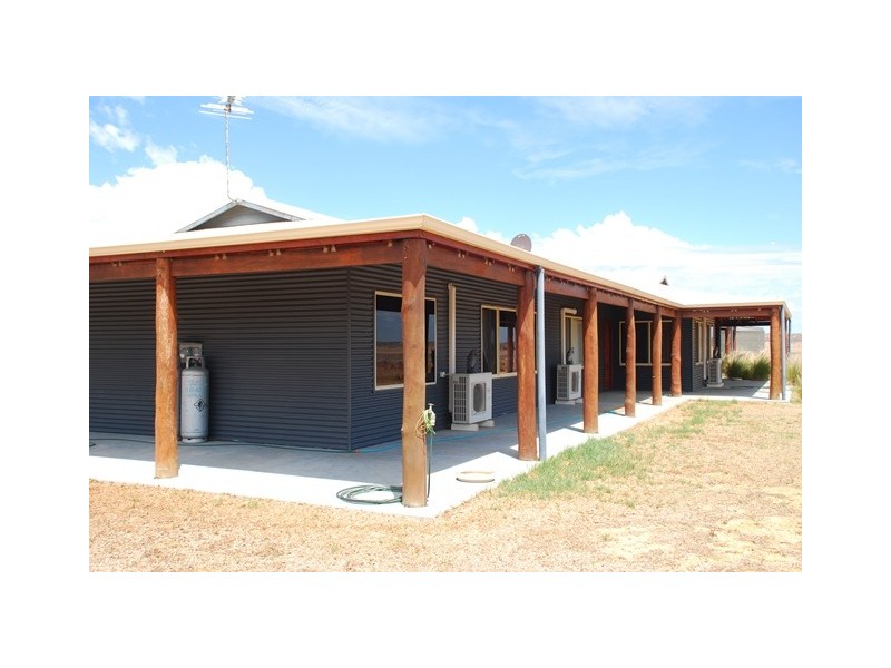 210 Crampton Road, South Greenough WA 6528