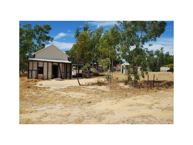 18 Shenton Street, Mingenew WA 6522