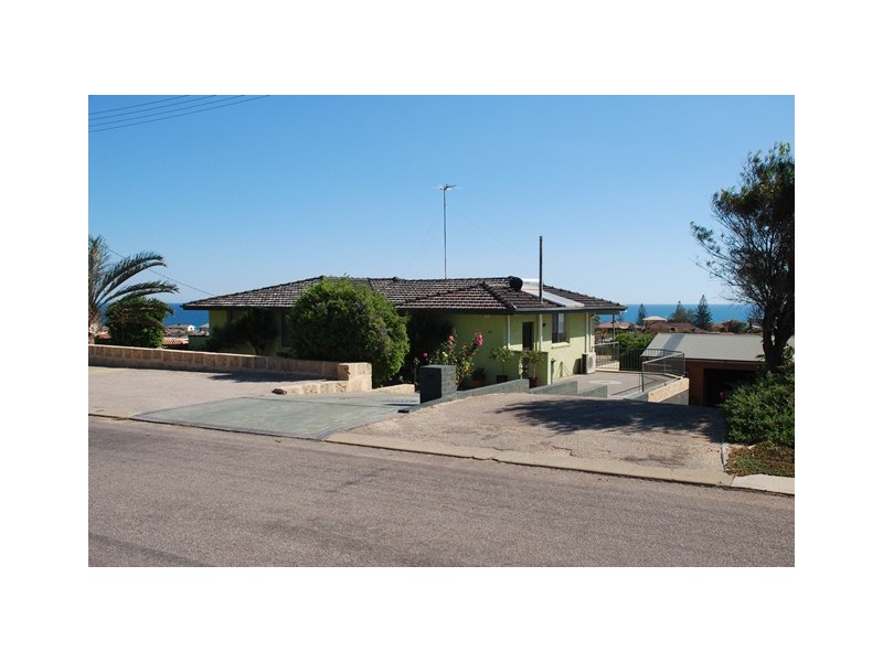 64 Bayview Street, Mount Tarcoola WA 6530